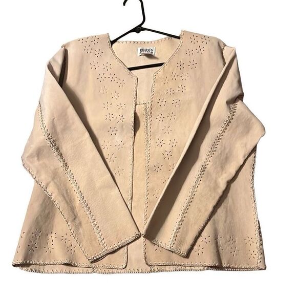 Chicos Design  - Picture 1 of 11